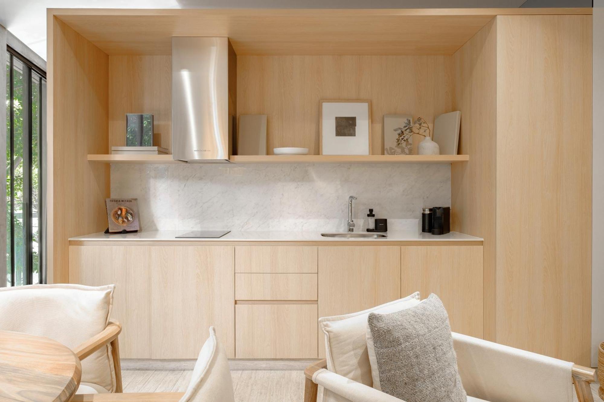 Onto Tonala Mexico City Room photo